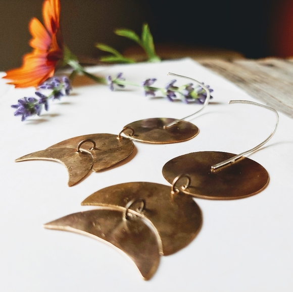 🌙Moon Phases in Brass 🌙 - Picture 6 of 7